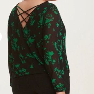 TORRID FLORAL PRINT CHIFFON CROSSBACK BLOUSE SZ 1